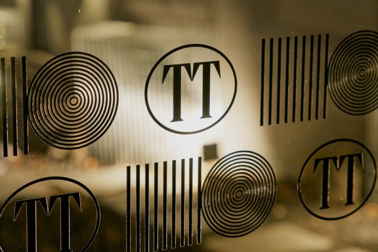 향에 취하고 음에 매료되는 곳, 티 에디트 ②