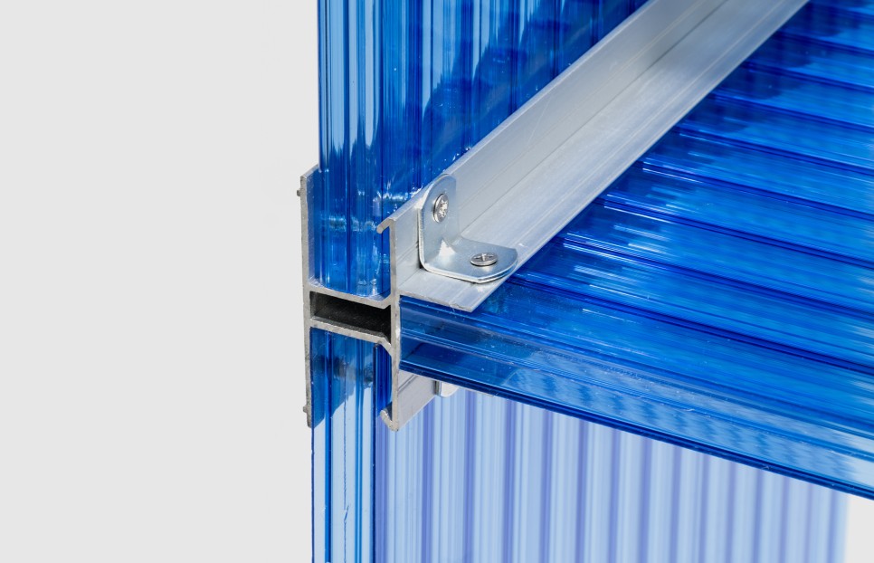 Polycarbonate detail