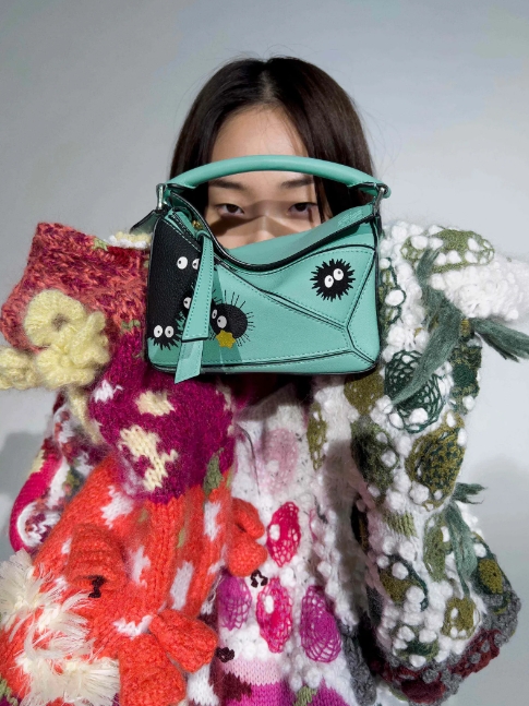 %EC%95%A0%EB%8B%88%EB%A9%94%EC%9D%B4%EC%85%98%EC%97%90 %EB%B9%A0%EC%A7%84 %EB%9F%AD%EC%85%94%EB%A6%AC %ED%8C%A8%EC%85%98 %EB%B8%8C%EB%9E%9C%EB%93%9C%EB%93%A4 5