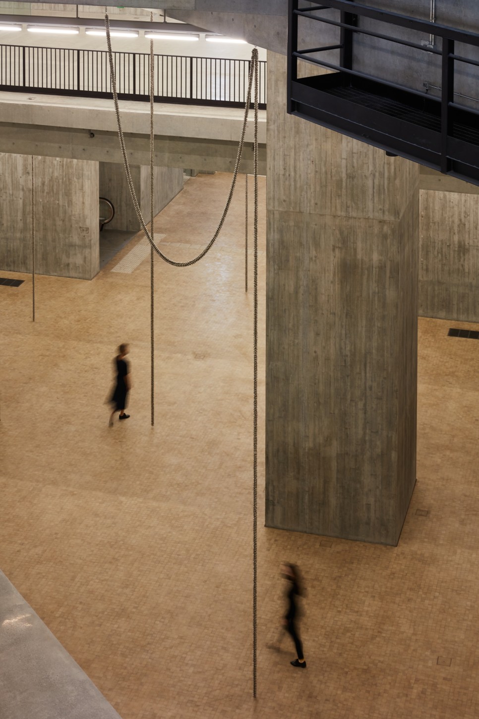 %EA%BE%B8%EB%AF%B8%EA%B8%B0%EA%BE%B8%EB%AF%B8%EA%B8%B0Kukje Gallery Haegue Yang installation view 2