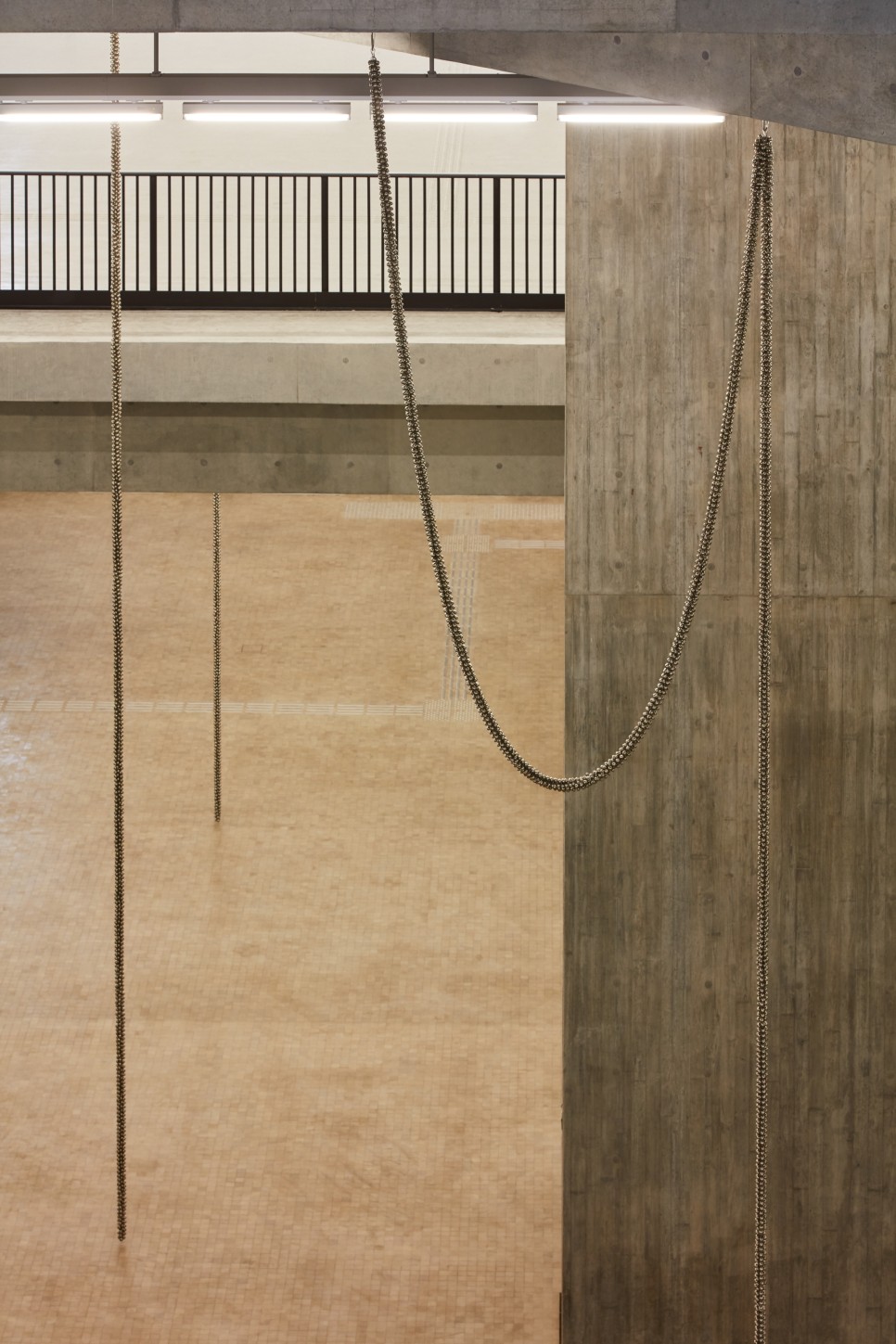 %EA%BE%B8%EB%AF%B8%EA%B8%B0%EA%BE%B8%EB%AF%B8%EA%B8%B0Kukje Gallery Haegue Yang installation view 3