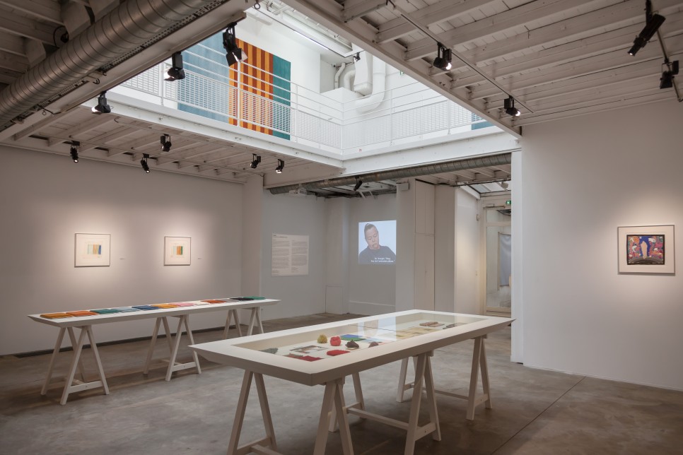 2 %ED%8C%8C%EB%A6%AC %EB%A7%88%EB%A0%88%EC%A7%80%EA%B5%AC%EC%9D%98 %ED%95%9C %EA%B0%A4%EB%9F%AC%EB%A6%AC%EC%97%90%EC%84%9C %EC%A7%84%ED%96%89%EB%90%9C %EC%A0%84%EC%8B%9C. %C2%A9Carlotta Gargini