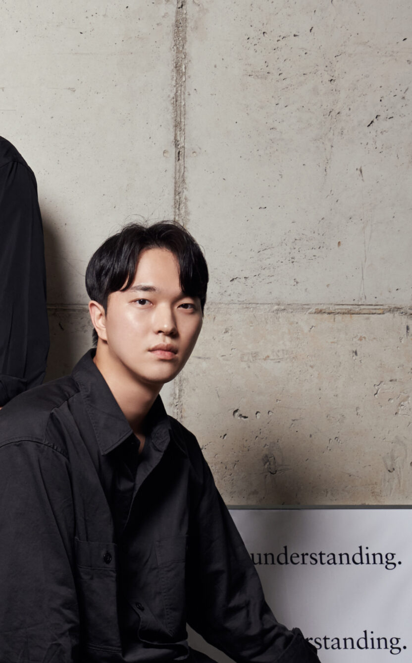 %EC%A3%BC%EC%8B%9C%ED%98%84 %EC%84%A0%EC%9E%84%EB%94%94%EC%9E%90%EC%9D%B4%EB%84%88 %EC%8A%A4%ED%8A%9C%EB%94%94%EC%98%A4%EC%97%90%EC%9D%B4%EC%B9%98%EC%98%A4%EC%9C%A0 832x1337 1