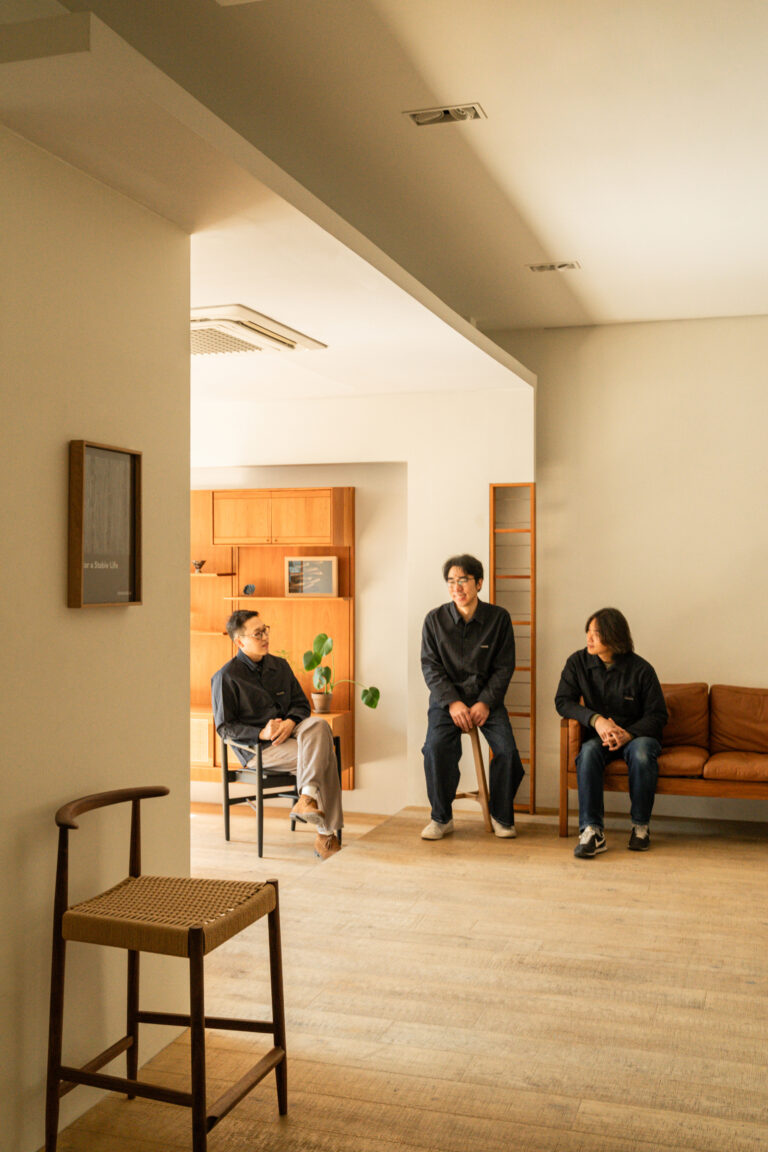 13년 차 스튜디오가 성장을 위해 선택한 것, 스탠다드에이