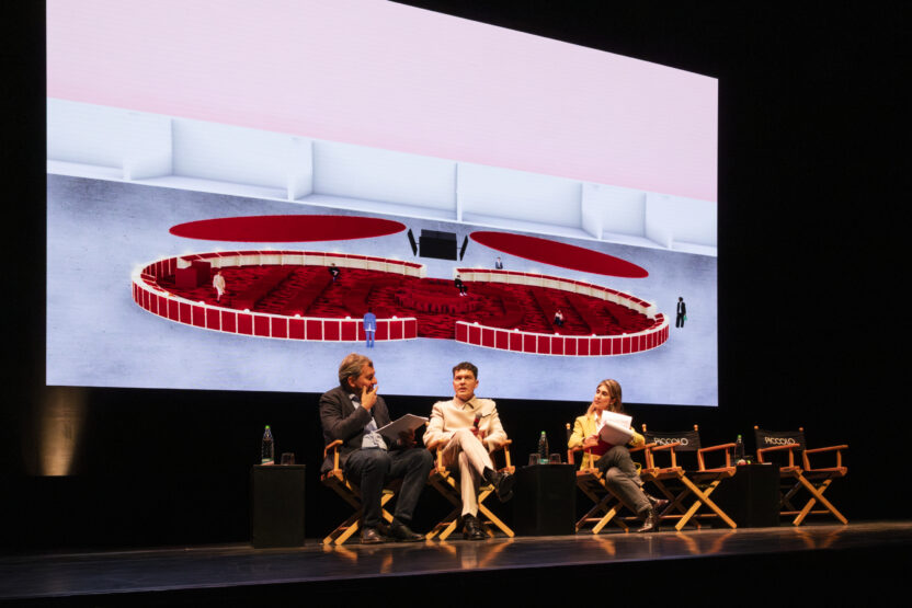 11 %ED%8F%AC%EB%A5%B4%EB%A7%88%ED%8C%90%ED%83%80%EC%8A%A4%EB%A7%88%EB%8A%94 %EC%95%84%EB%A0%88%EB%82%98%EC%99%80 %EB%9D%BC%EC%9D%B4%EB%B8%8C%EB%9F%AC%EB%A6%AC%EB%A5%BC %EC%84%A4%EA%B3%84%ED%96%88%EB%8B%A4. %E2%92%B8Andrea Mariani Courtesy of Salone del Mobile.Milano 1