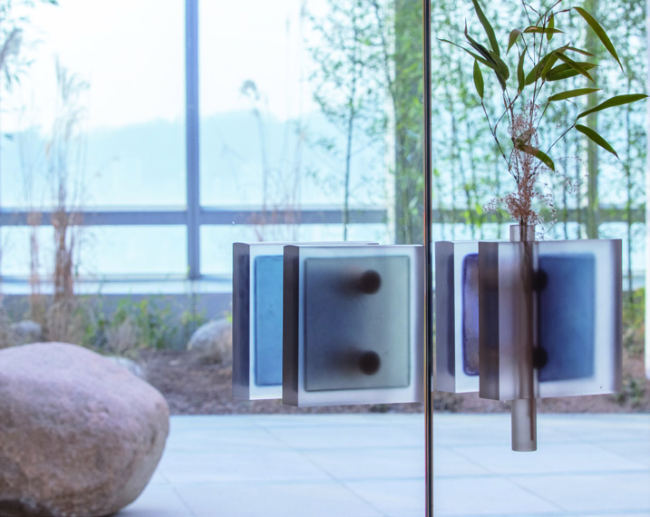 투명한 재료에 침투한 공예라는 세계 윤라희 5 211026000000206 O