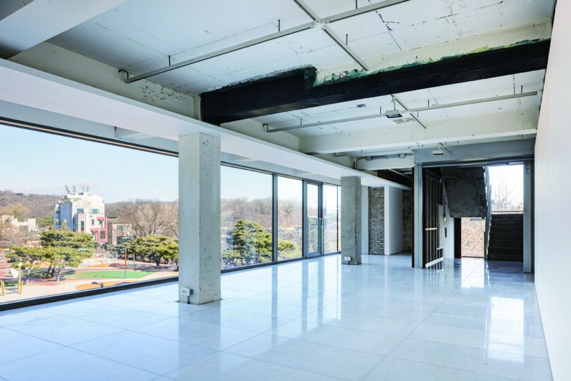 옛 공간 사옥과 조화를 이루는 아라리오갤러리 서울 신관 1 230227000000399 O