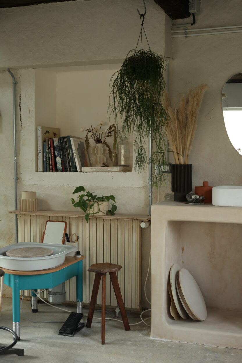 세라믹에 스민 물감의 잔흔, 이니세라믹 15 Studio space image 4