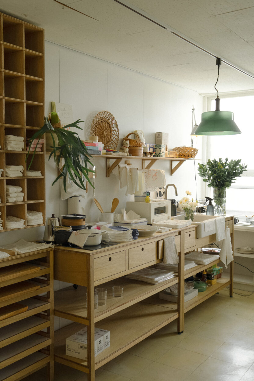 흰(hiin), 남편이 만든 나무 도구와 아내가 만든 흰 물건들 1 DSC03667