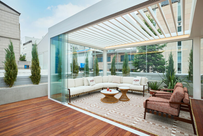 FENDI Casa 3%EC%B8%B5 %EB%A3%A8%ED%94%84%ED%83%911