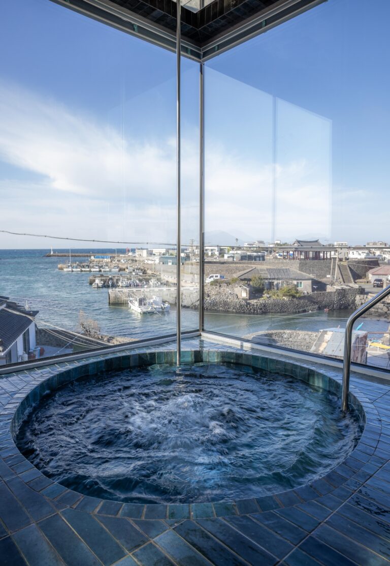 건축가의 손길 닿은 자연 속 스테이 3