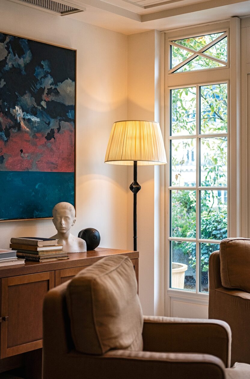 LOUIS VUITTON CITY GUIDE PARIS 2 5