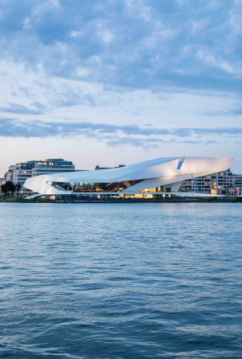 3. %EC%95%84%EC%9D%B4%ED%95%84%EB%A6%84%EB%AE%A4%EC%A7%80%EC%97%841 1