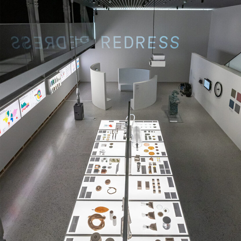 %ED%98%84%EB%8C%80%EB%AA%A8%ED%84%B0%EC%8A%A4