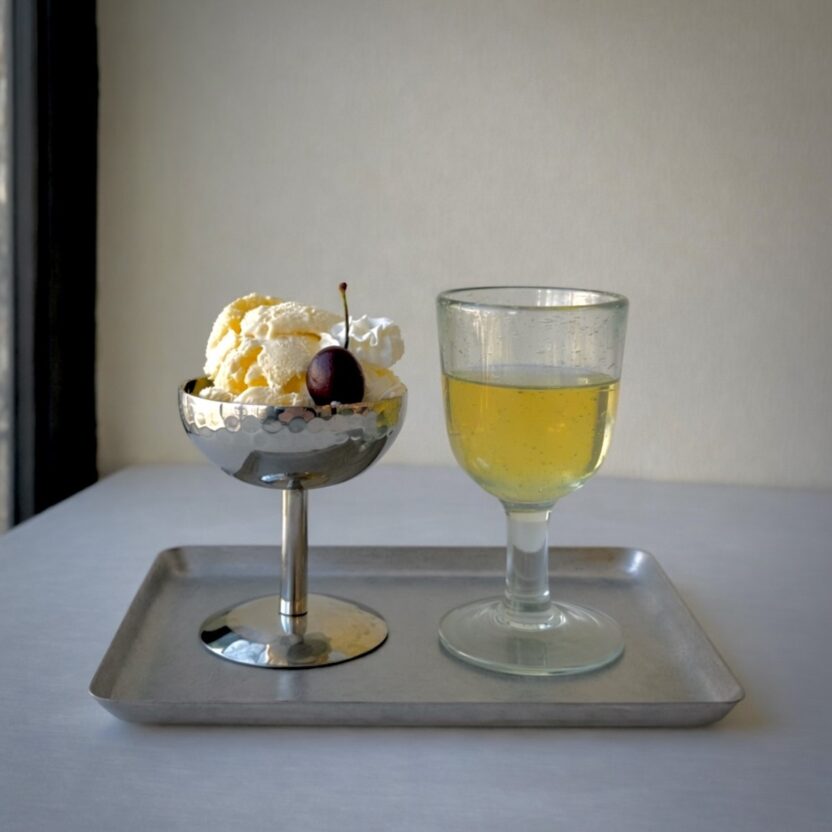 읽는 삶을 제안하는 라이프스타일 공간, 예민함하우스 12 13