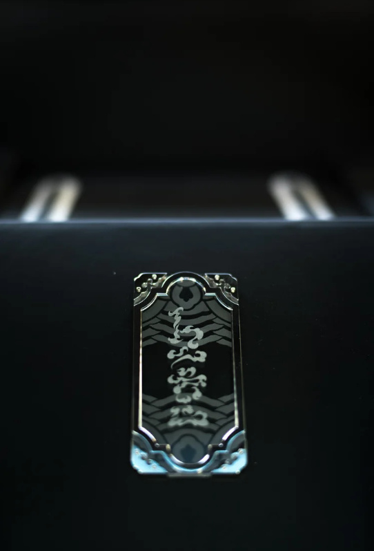 페라리에 담긴 '윤슬' 단 하나의 12칠린드리 9 10