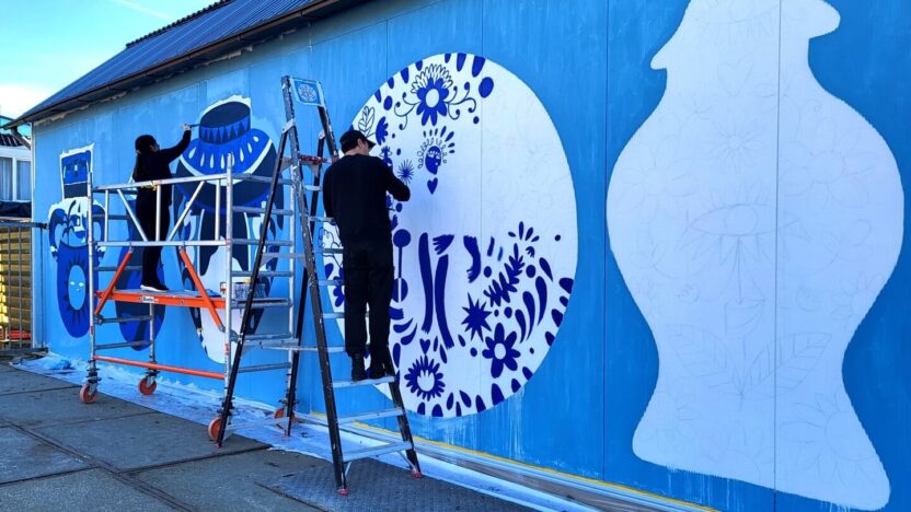 벽돌에서 타일로, 도시의 그래픽이 델프트 블루를 만날 때 16 16 6