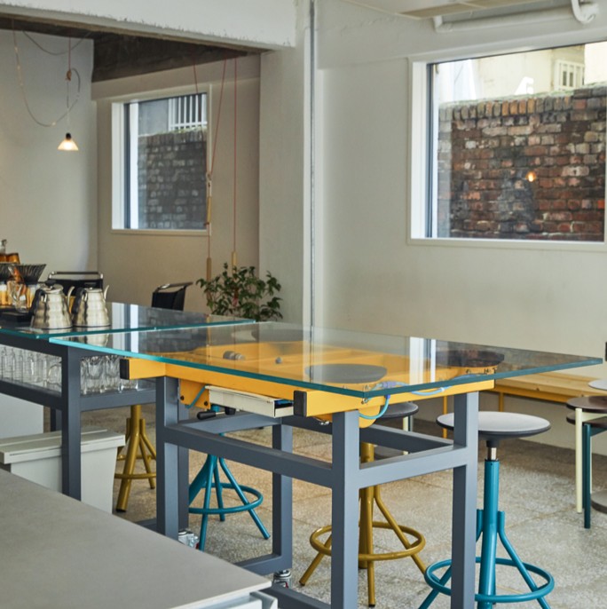 디자이너와 건축가의 손길이 닿은 카페 6 19 10 10