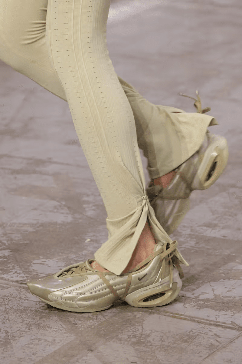 하이 패션과 만난 스포츠 브랜드, 지금 주목해야 할 슈즈 7 32 32 3