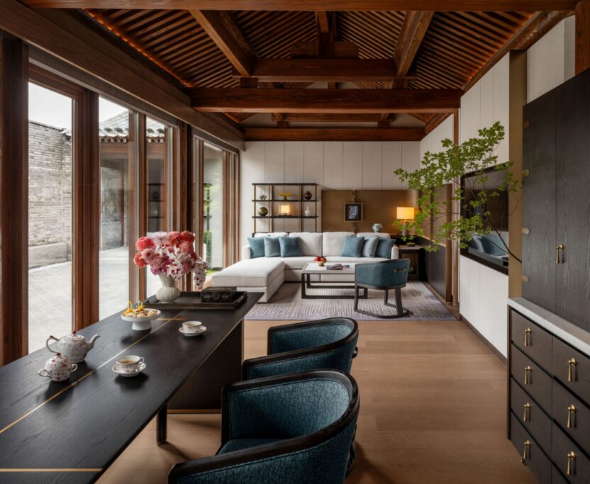 20261013003943 Photo 4 Mandarin Courtyard Living Room
